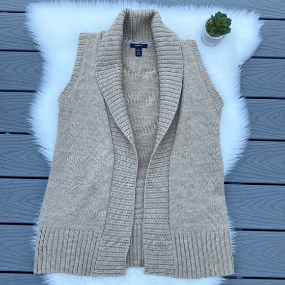 Style & Co. Sweaters - Style & Co tan sleeveless sweater vest cardigan